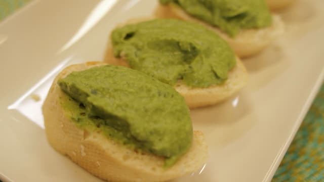 S01:E04 - Vegan Breakfast and Bruschetta