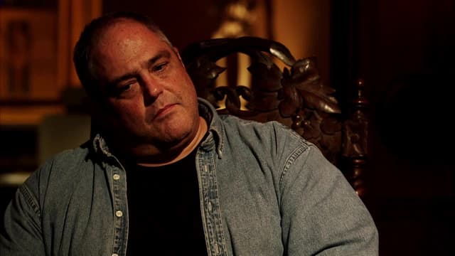 S01:E01 - Robert and the Dibbuk Box