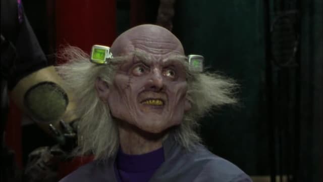 S01:E10 - Trusting Dr. Quease