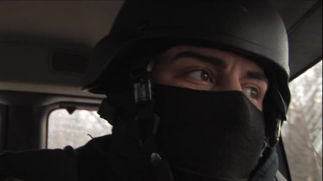 S01:E05 - Detroit SWAT
