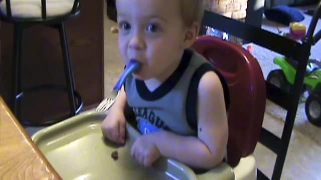 S01:E08 - Living in a Youngster's Paradise