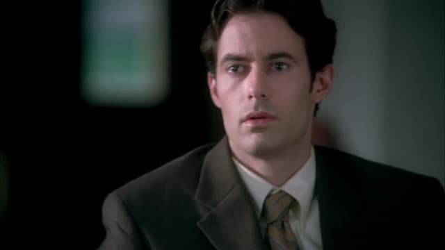 S01:E18 - Still a Small Town