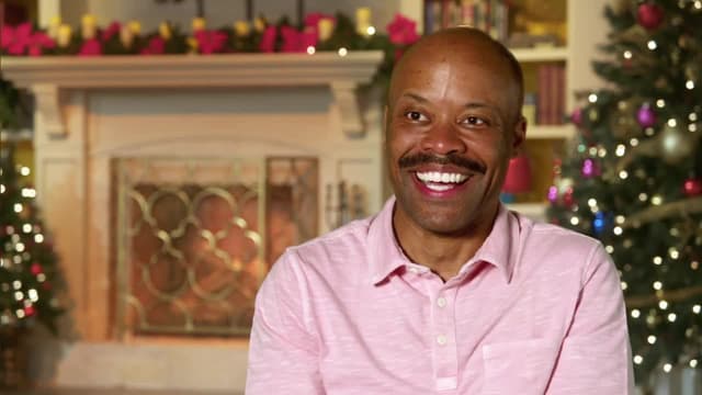 T01:C04 - S01:E04 - Ultimate Holiday Celebration