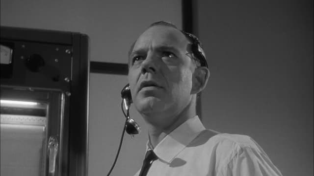 S02:E16 - The Premonition