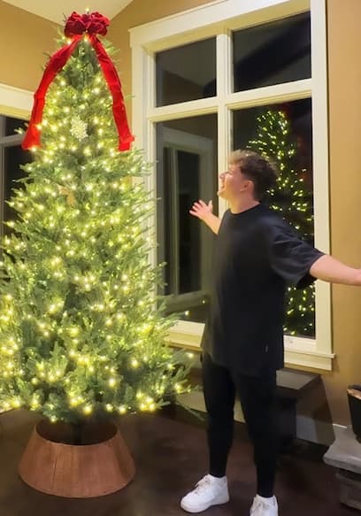 S01:E09 - First Christmas and Dream Cruise poster
