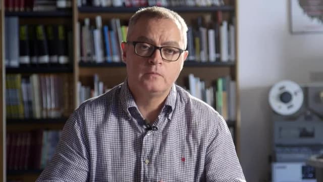 S01:E12 - Las siete casas