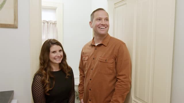 S06:E02 - A 1903 Architectural Mystery