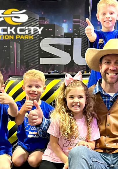 S01:E10 - Wild Slides and Big Laughs! Cowboy Jack at Slick City Willowbrook poster
