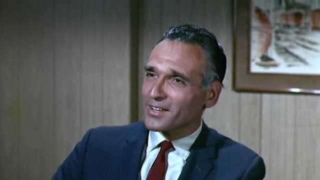 S03:E32 - Never Trouble Trouble