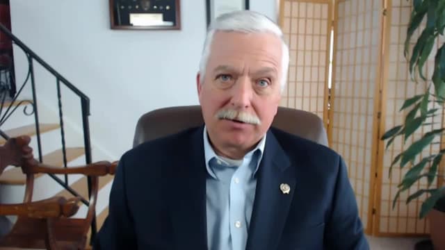 T01:C02 - S01:E02 - Run With It