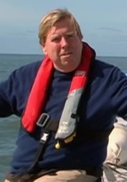 S01:E03 - Race Against the Tide poster