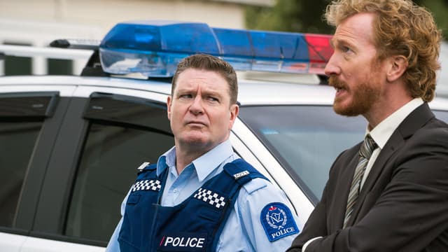 S02:E12 - Episode 12