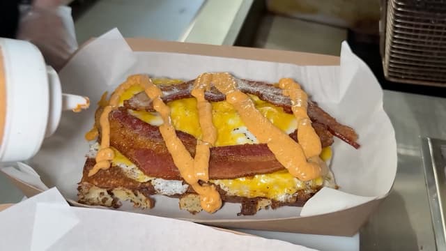 S01:E08 - Buffet Bliss