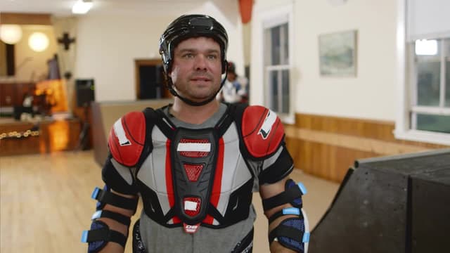 S01:E05 - Halfpipe Living Room