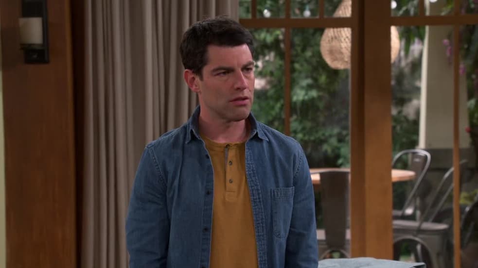 Watch The Neighborhood S04:E20 - Welcome to Bro Money, Bro Problems ...