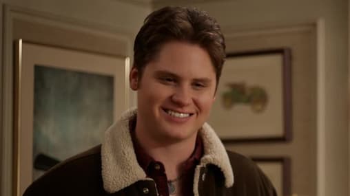 Watch Me, Myself I S01:E09 Thanksgiving Free TV Shows Tubi