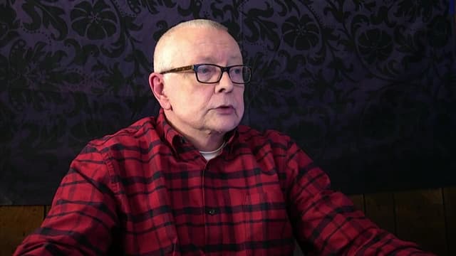 S06:E01 - The Undertaker's Secret