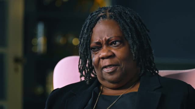 S01:E12 - The Week After Christmas