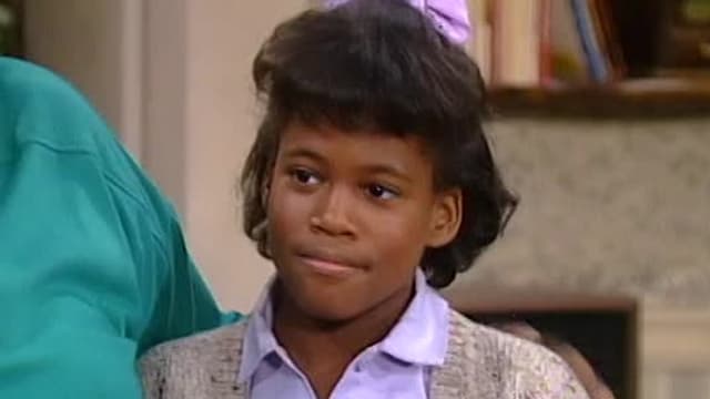 S01:E11 - Dee's Dilemma