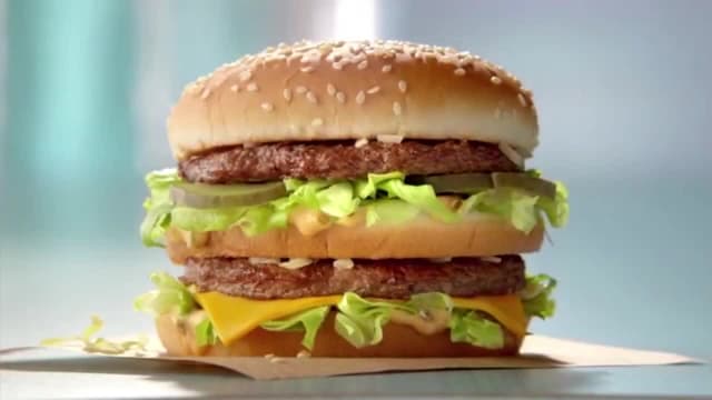 S05:E01 - Big Mac / What's in Fast Food Hamburgers