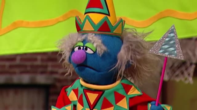 T38:C10 - S38:E10 - Triangle Lover of the Day