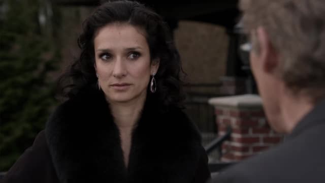 S02:E12 - The Trouble With Harry