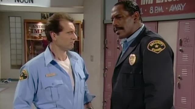 S05:E16 - All-Night Security Dude