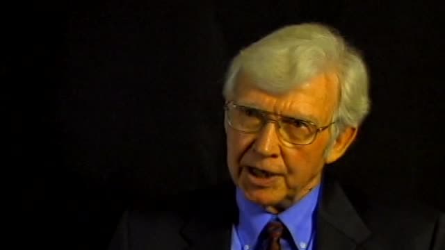 S01:E37 - Police Action