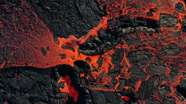 S04:E07 - Vanishing Swamp and Arctic Mystery
