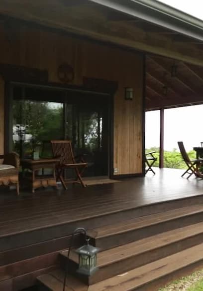 Watch Tiny House Hunting S02:E17 - Living Tiny on Hawaii's Big Island ...
