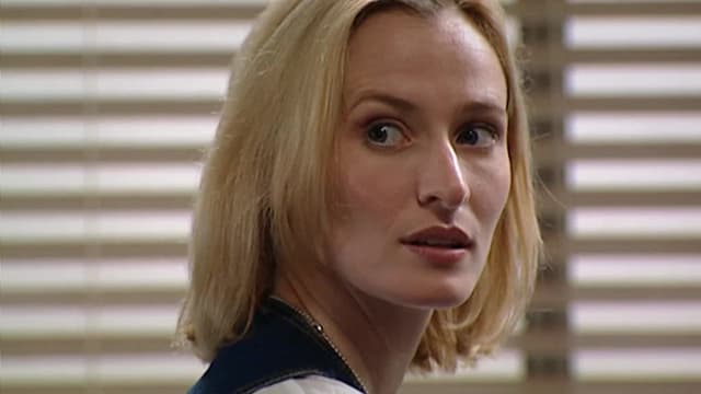 S06:E16 - In Control