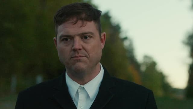 S01:E04 - Funeral