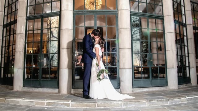 S10:E02 - Here Comes the Stranger