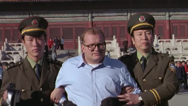 S04:E09 - High Road to China