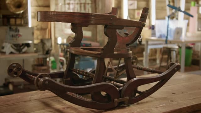 S05:E12 - Victorian High Chair, Smugglers Telescope, Tippling Stick