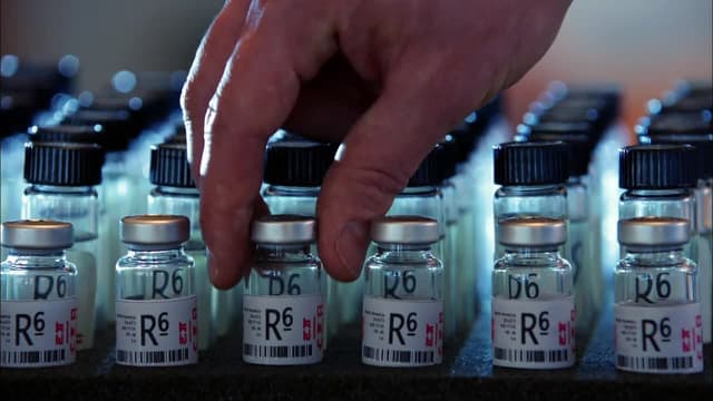 S01:E05 - Welcome to the War