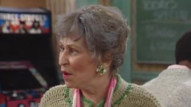 S02:E02 - Shirley's Landlord