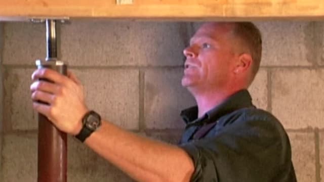 S01:E13 - Whole House Disaster