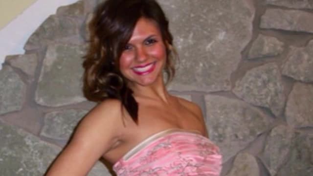 S02:E15 - Guns and Secrets