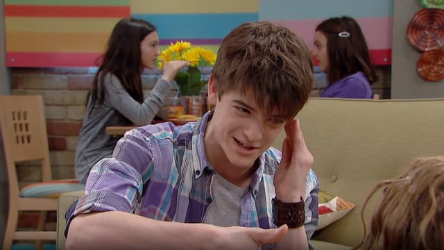 S01:E14 - Double Trouble With Boys