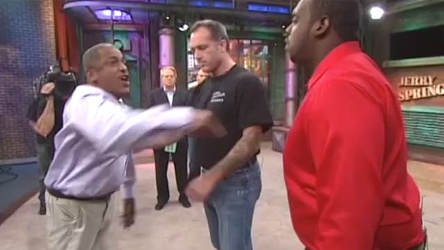 S20:E41 - My Wife Moved Her Boyfriend In