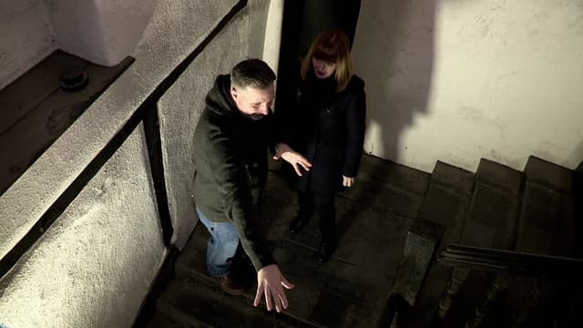 S23:E03 - Bate Inn: Part 1
