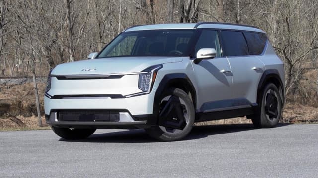 S43:E31 - 2024 Kia EV9