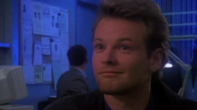 S01:E111 - Dead Issue