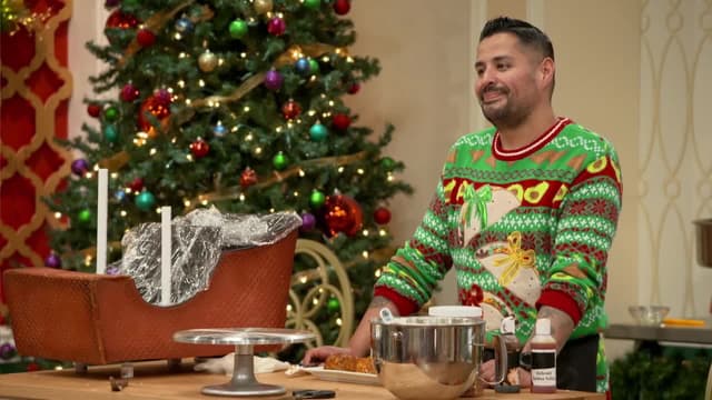 S02:E04 - Gingerbread Gremlins Attack