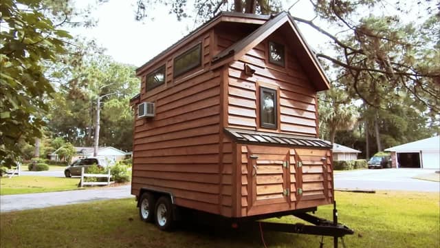 S01:E05 - Firefighter Goes Super Tiny in Savannah