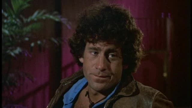 S03:E01 - Fatal Charm