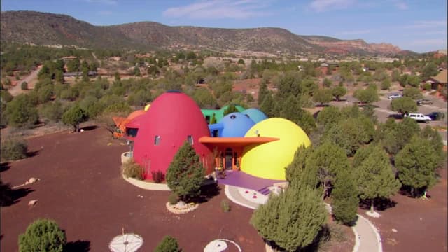 S01:E05 - Pod House, Shell, Nomad Cube