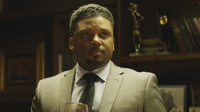 S01:E05 - Flossin'