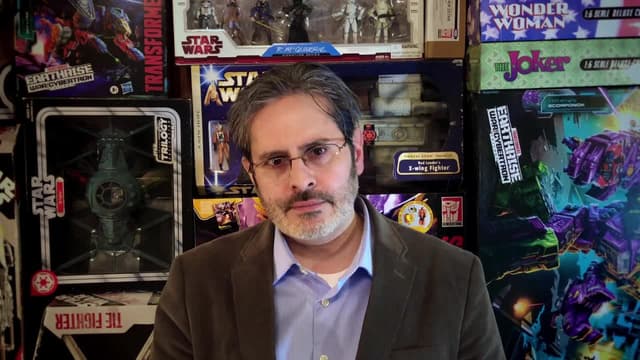 S03:E01 - Jayden's Toys